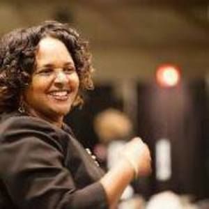 Meet your Posher, Linda